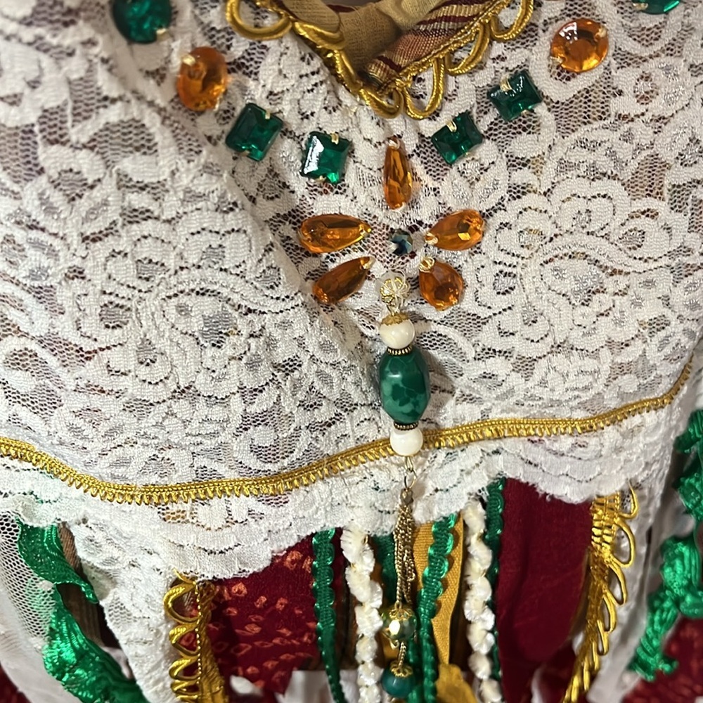 Bohemian Gypsy Crossbody Bag w/gold,green,red stripes & cream lace and fringe - Picture 8 of 17